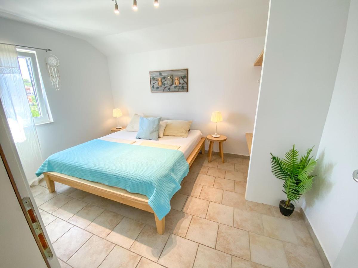 Eco Sunshine Apartments Лумбарда Экстерьер фото